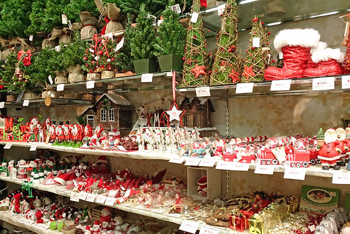 定番の赤×緑クリスマス商品